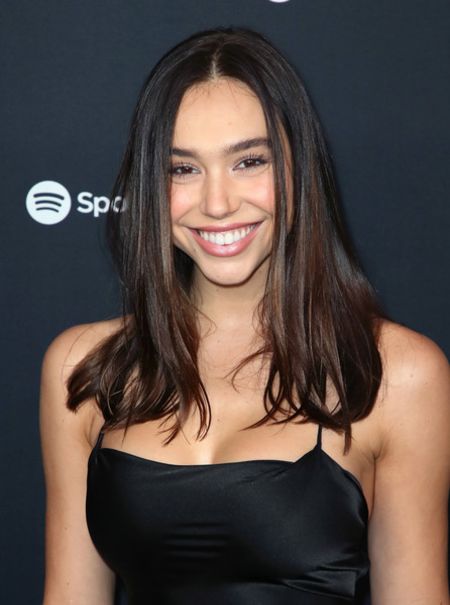 Alexis René Glabach is a famous American Internet celebrity and model and is well recognized publicly from her professional name Alexis Ren. 